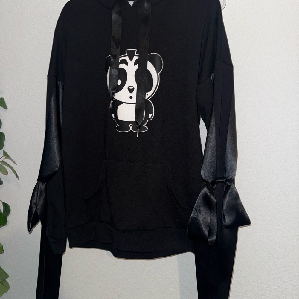 Black Panda Graphic Women's Sweater